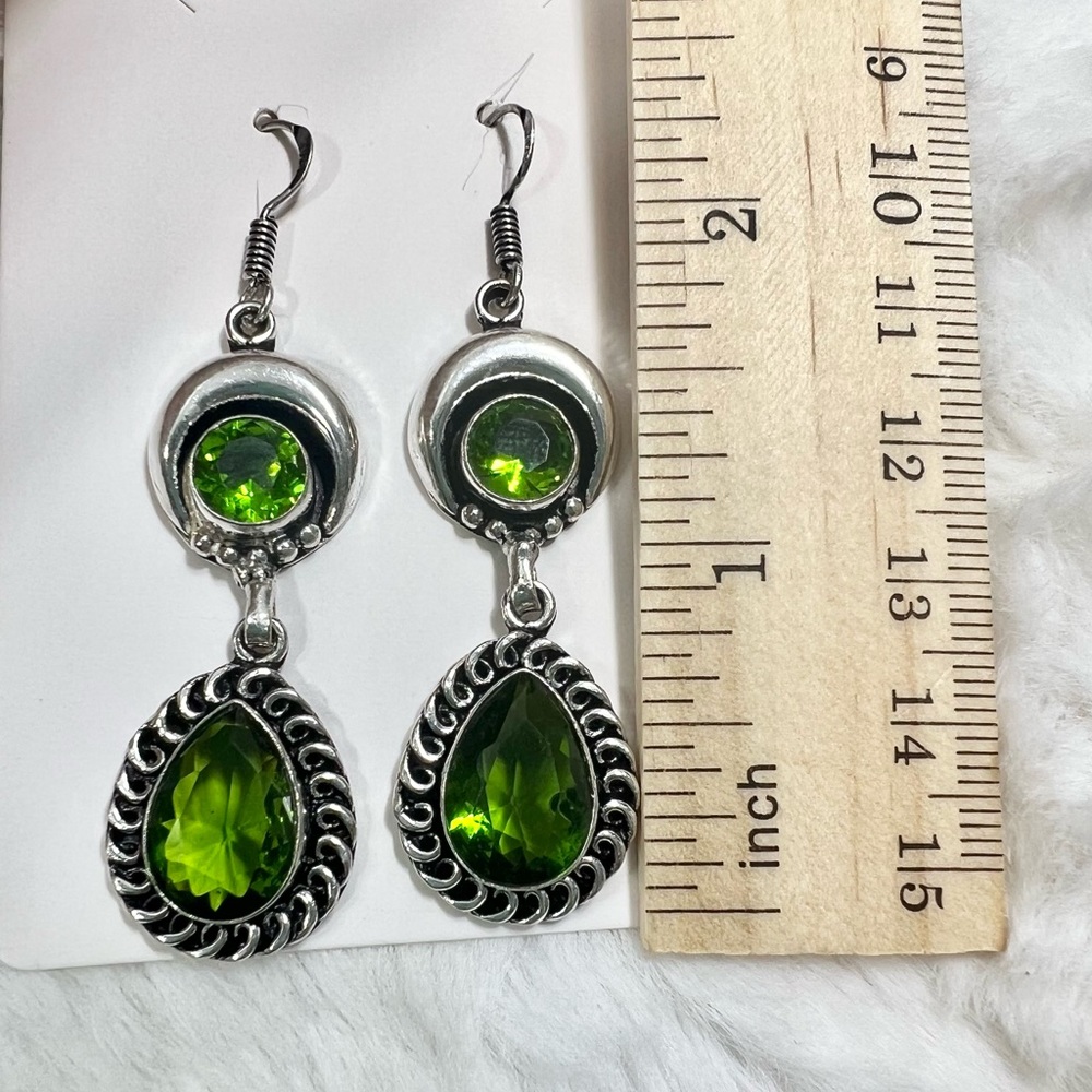 Peridot 925 Synthetic Gemstone  Earrings - Picture 3 of 4